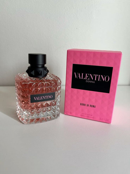 Valentino Donna Born In Roma